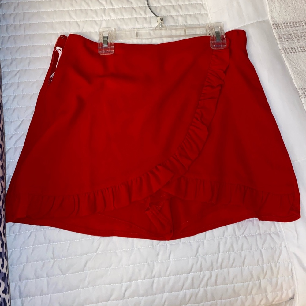 Red skort